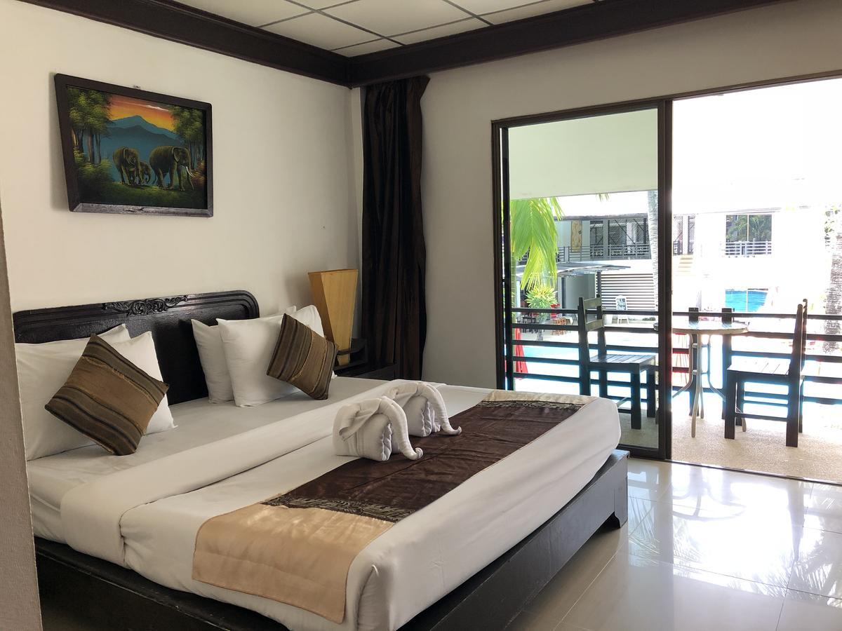 Bamboo Beach Hotel & Spa Patong Eksteriør billede