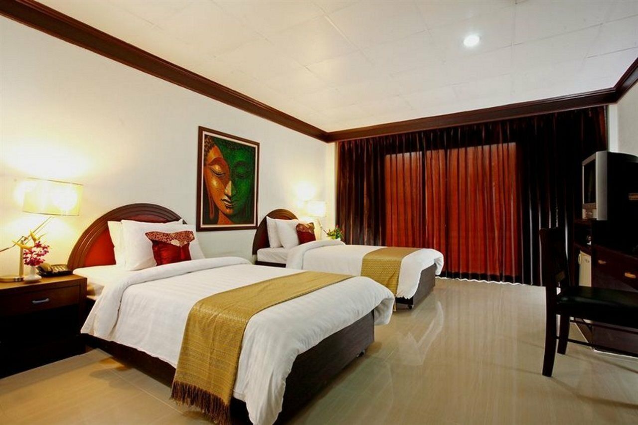 Bamboo Beach Hotel & Spa Patong Eksteriør billede
